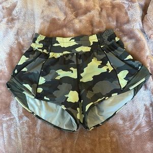 Lululemon Run Hotty Hot Low-Rise Shorts 2.5”